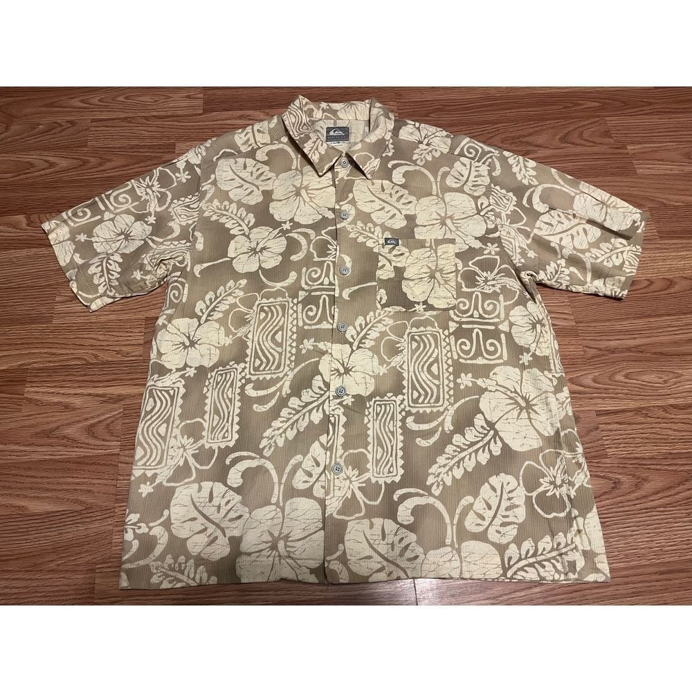 Vintage Quiksilver Hawaiian Button Up Pocket Shirt Men L Tribal Tiki  Summer